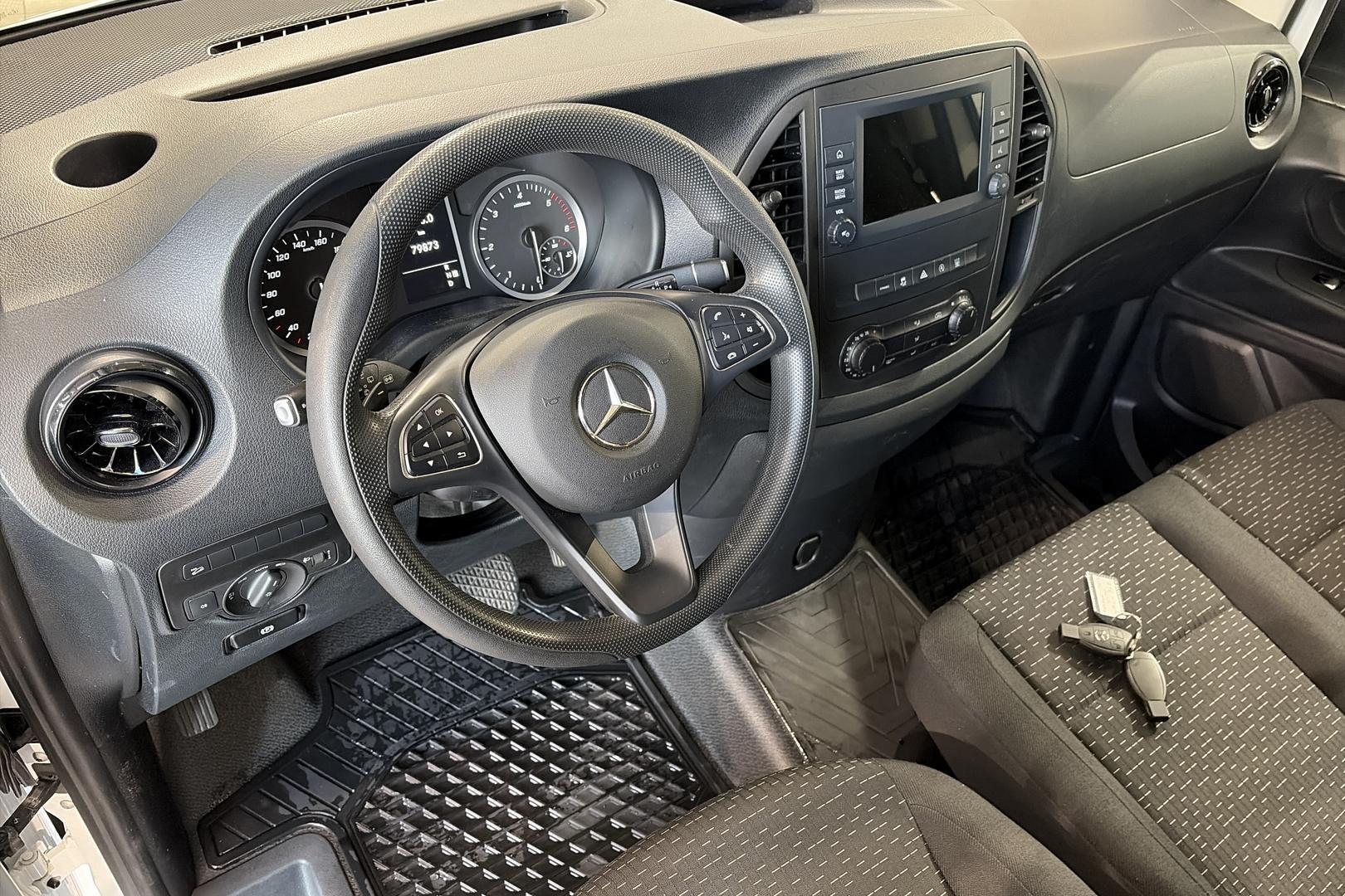 Mercedes-Benz Vito 10