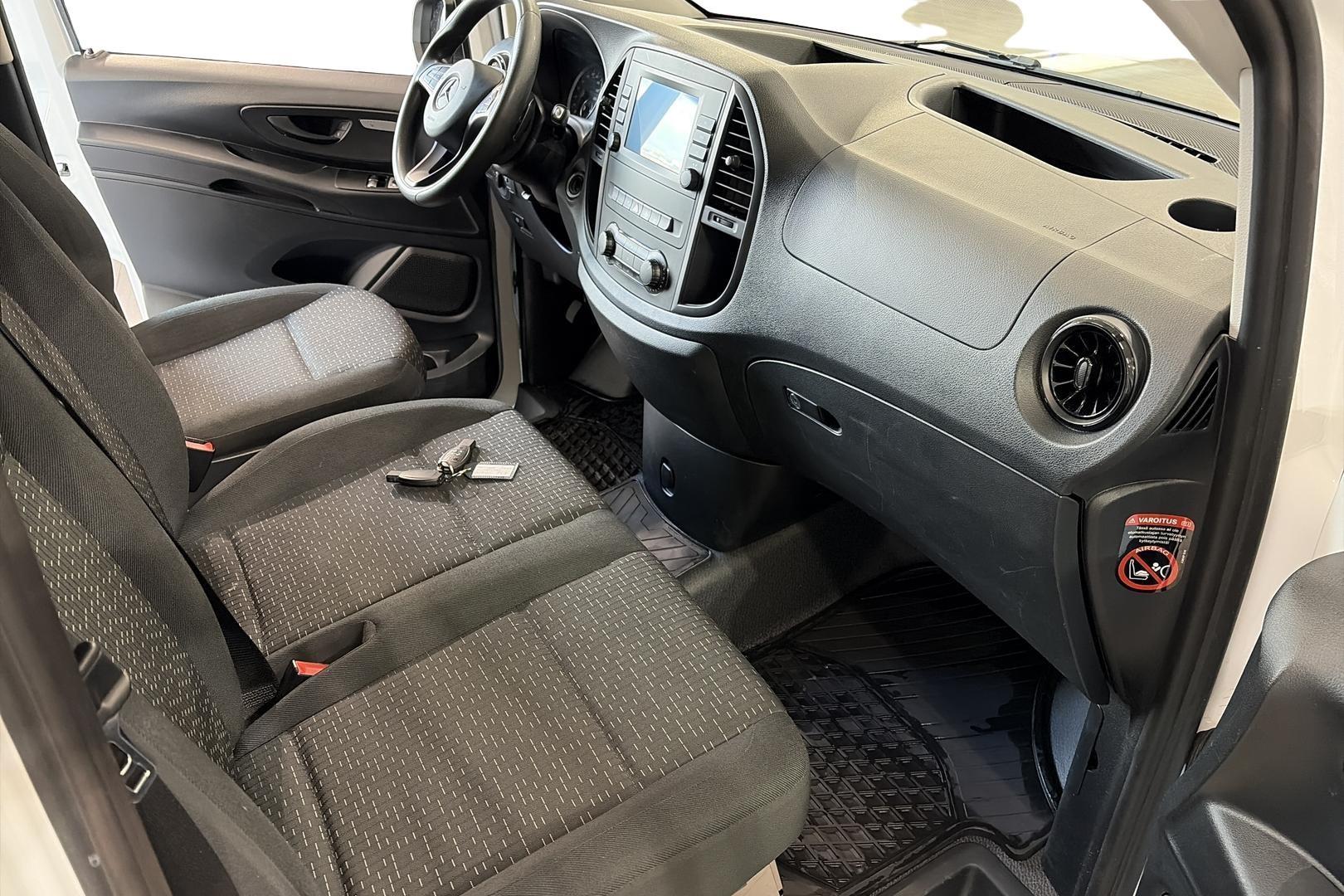 Mercedes-Benz Vito 14