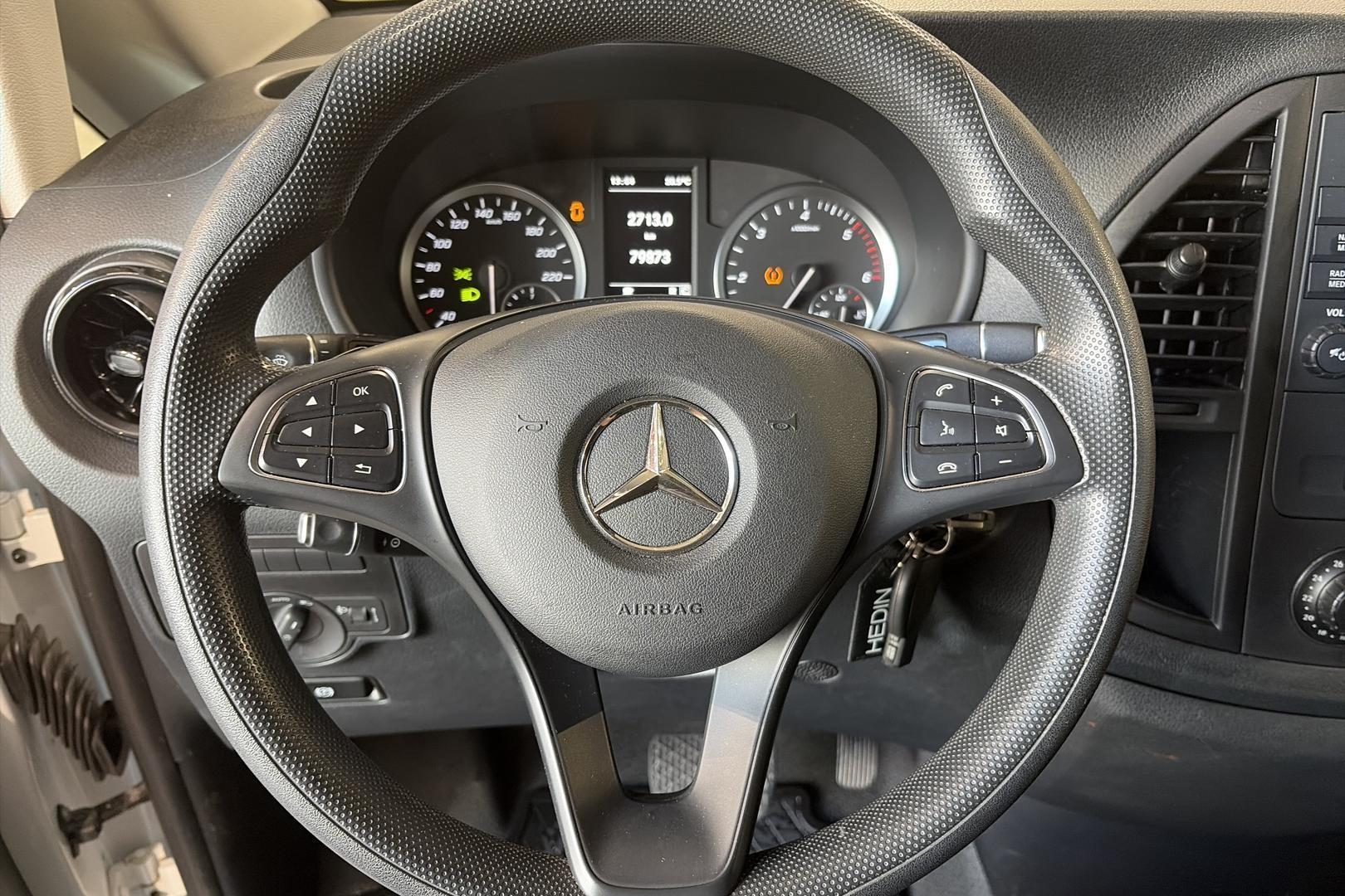 Mercedes-Benz Vito 15