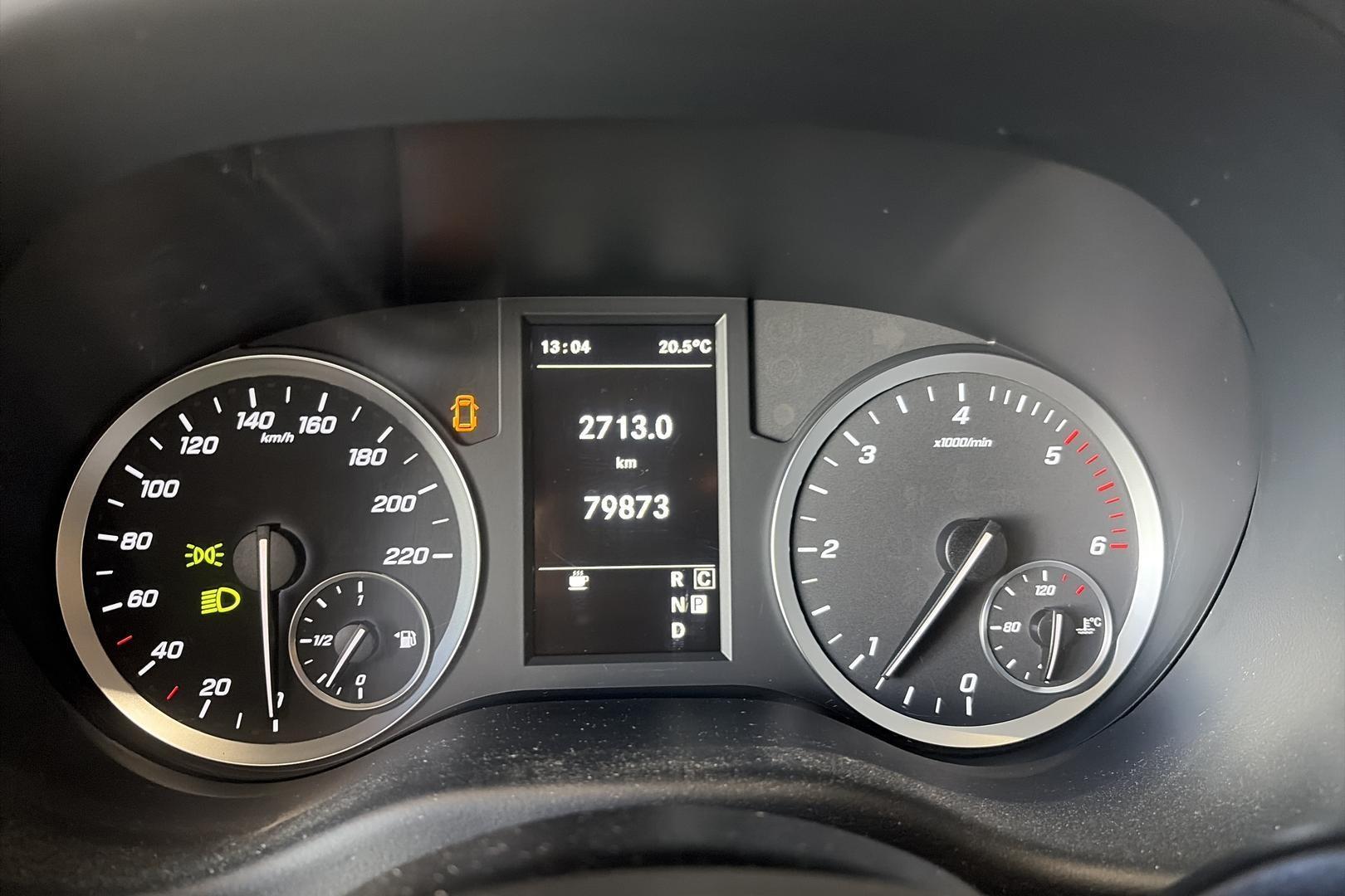 Mercedes-Benz Vito 16