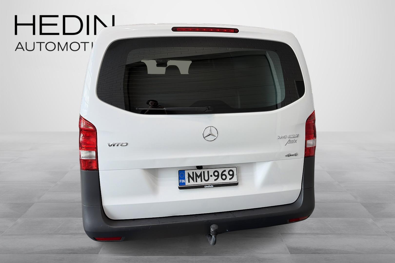 Mercedes-Benz Vito 4