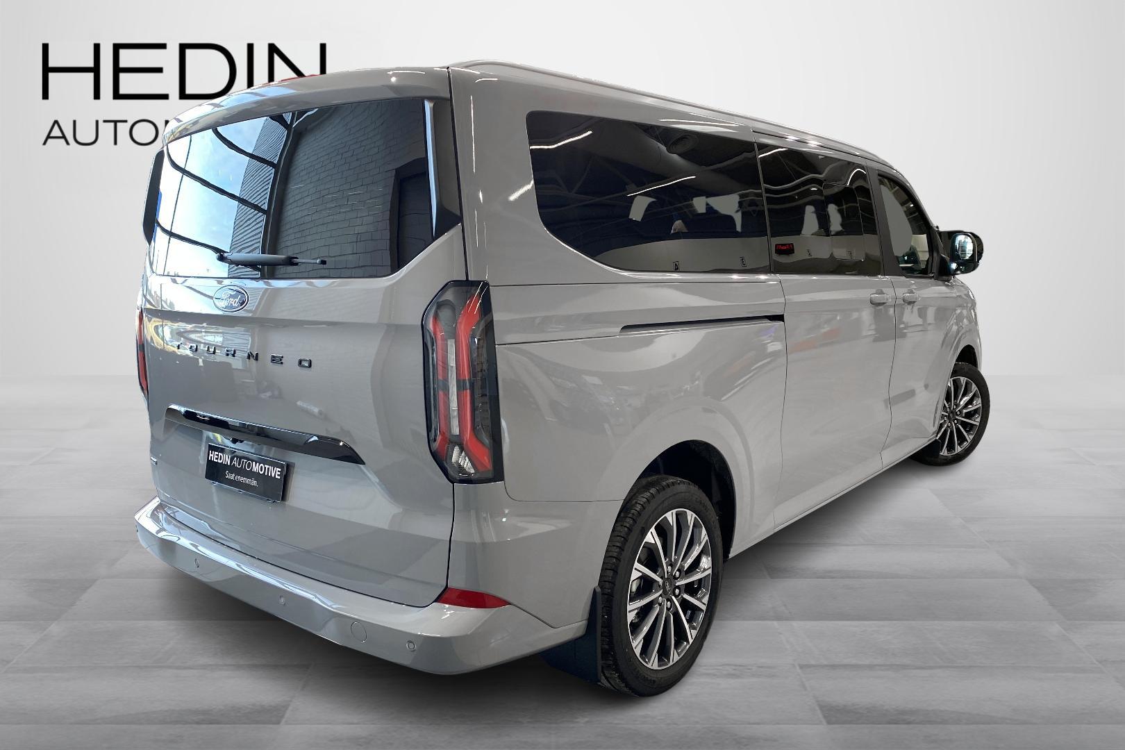 Ford Tourneo Custom 2026