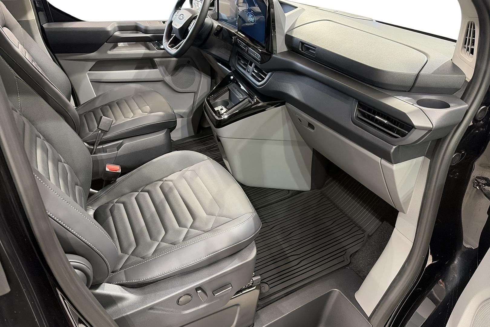 Ford Tourneo Custom 2026