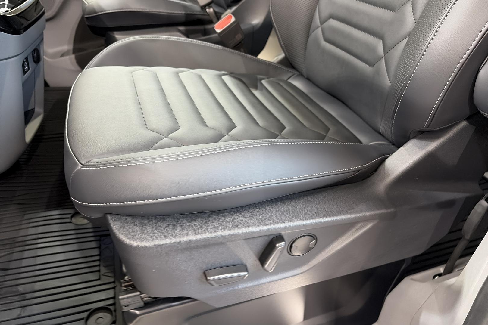 Ford Tourneo Custom 2026