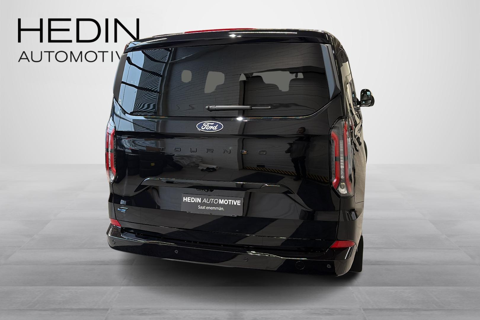Ford Tourneo Custom 2026