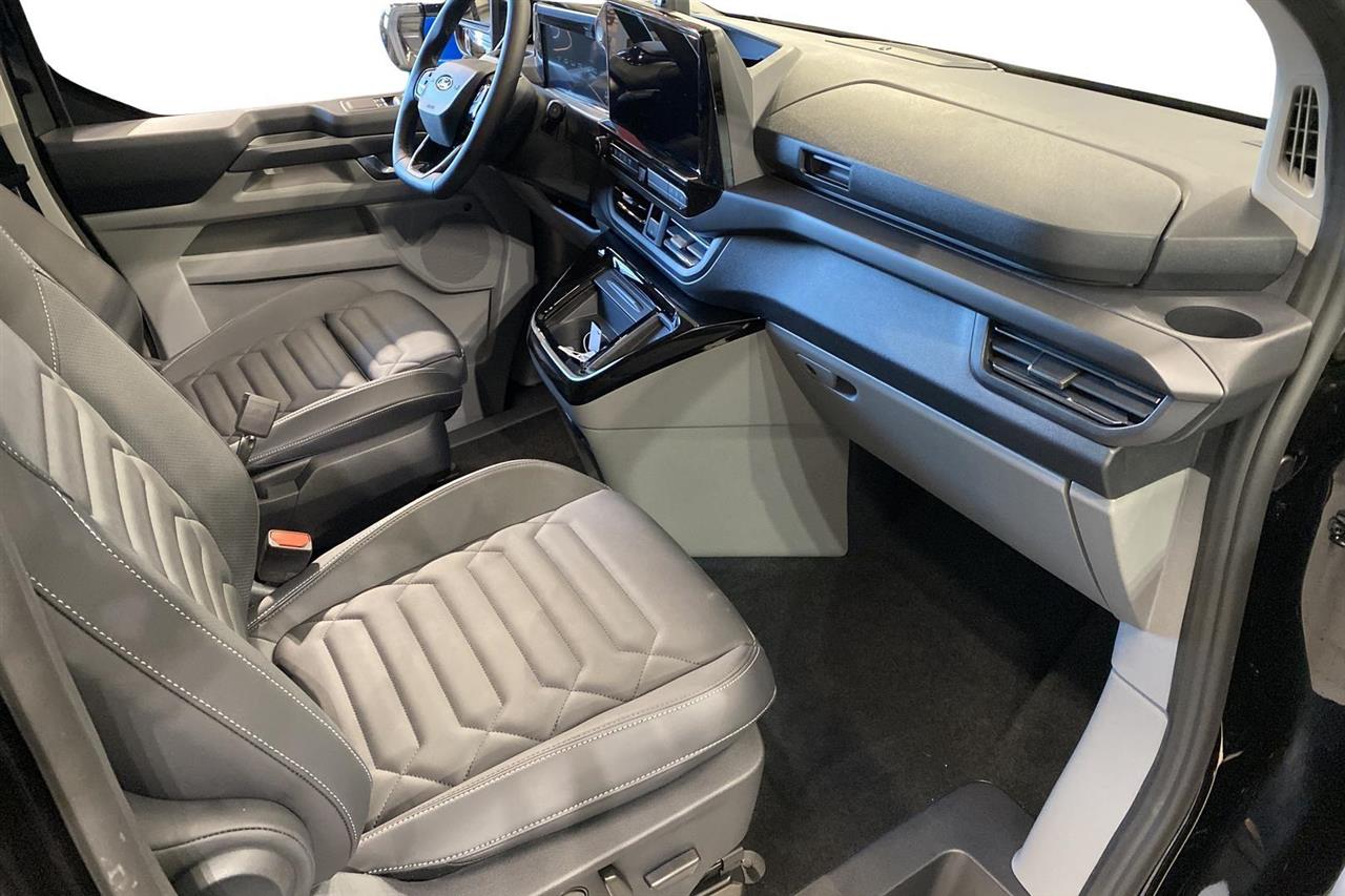 Ford Tourneo Custom 2026