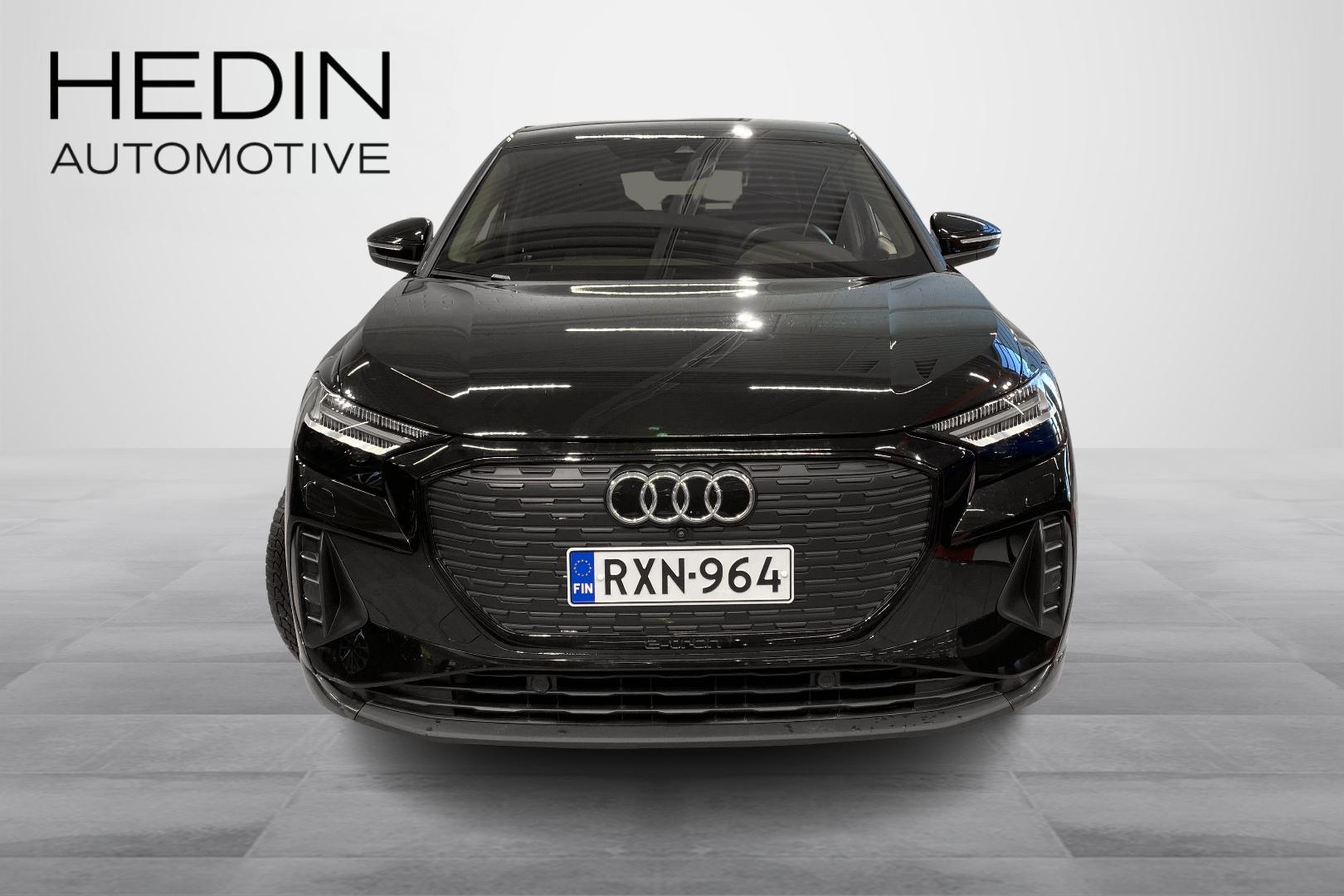 AUDI Q4 e-tron 2024