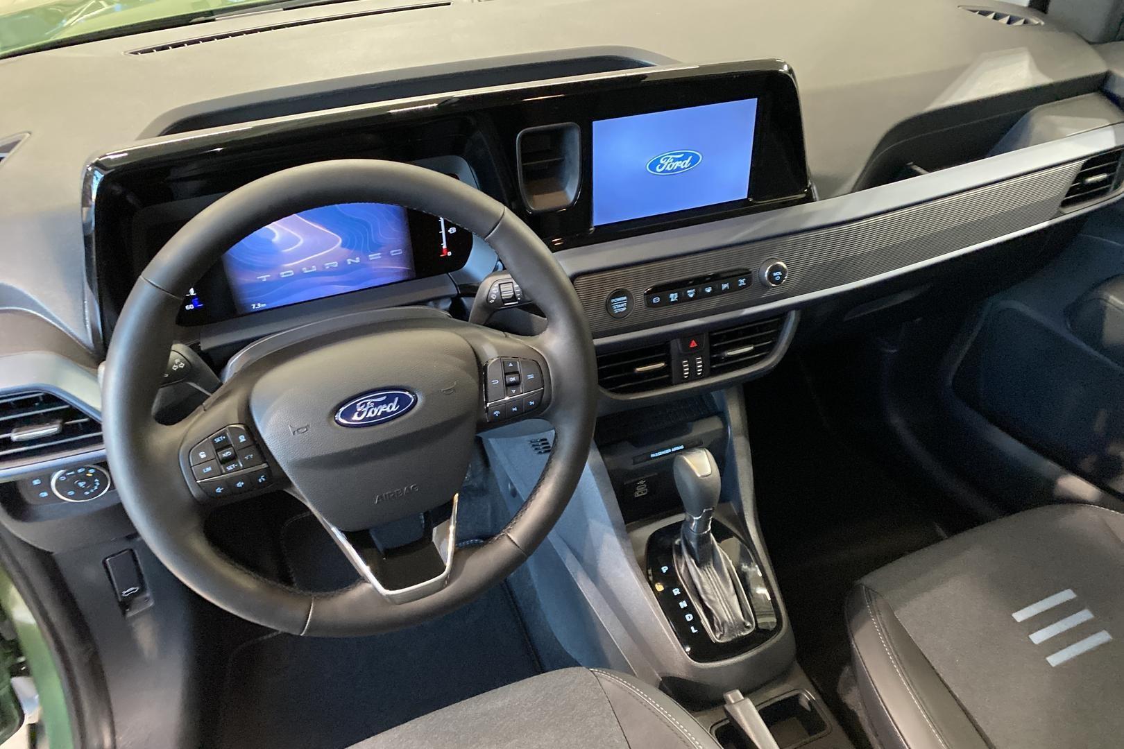 Ford Tourneo Courier 2026