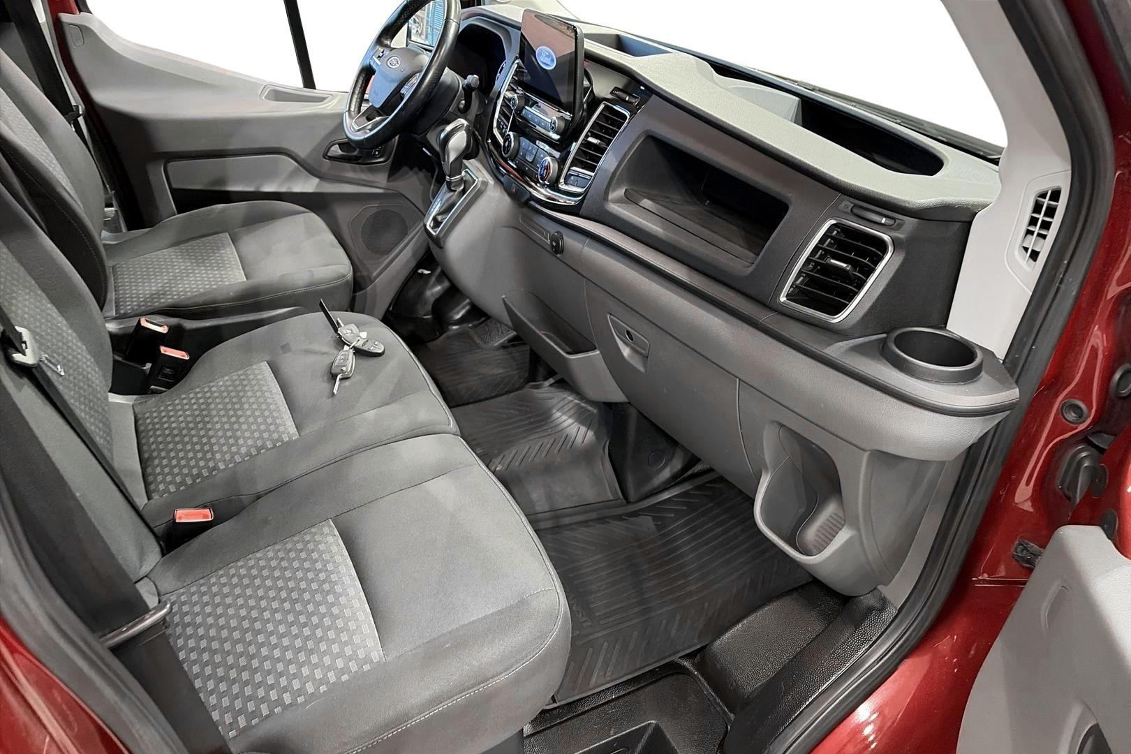 FORD TRANSIT 2022