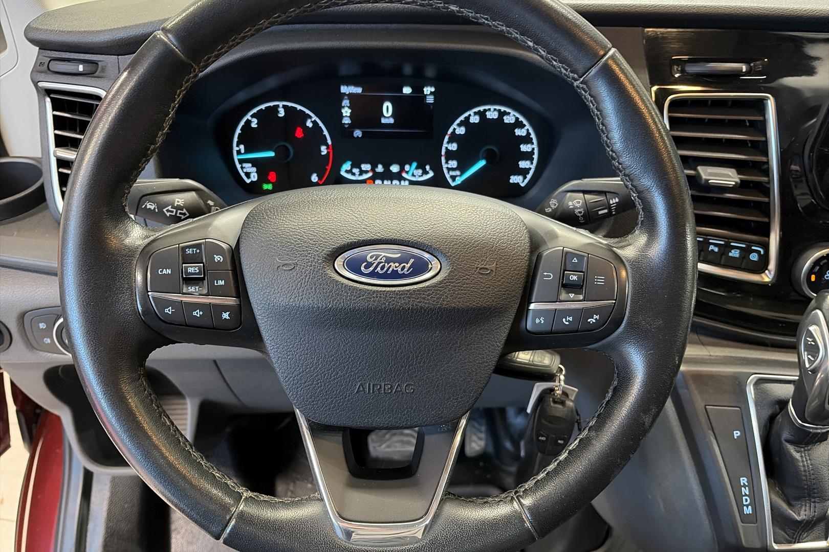 FORD TRANSIT 2022