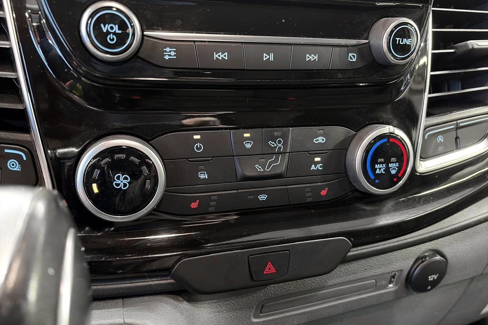 FORD TRANSIT 2022