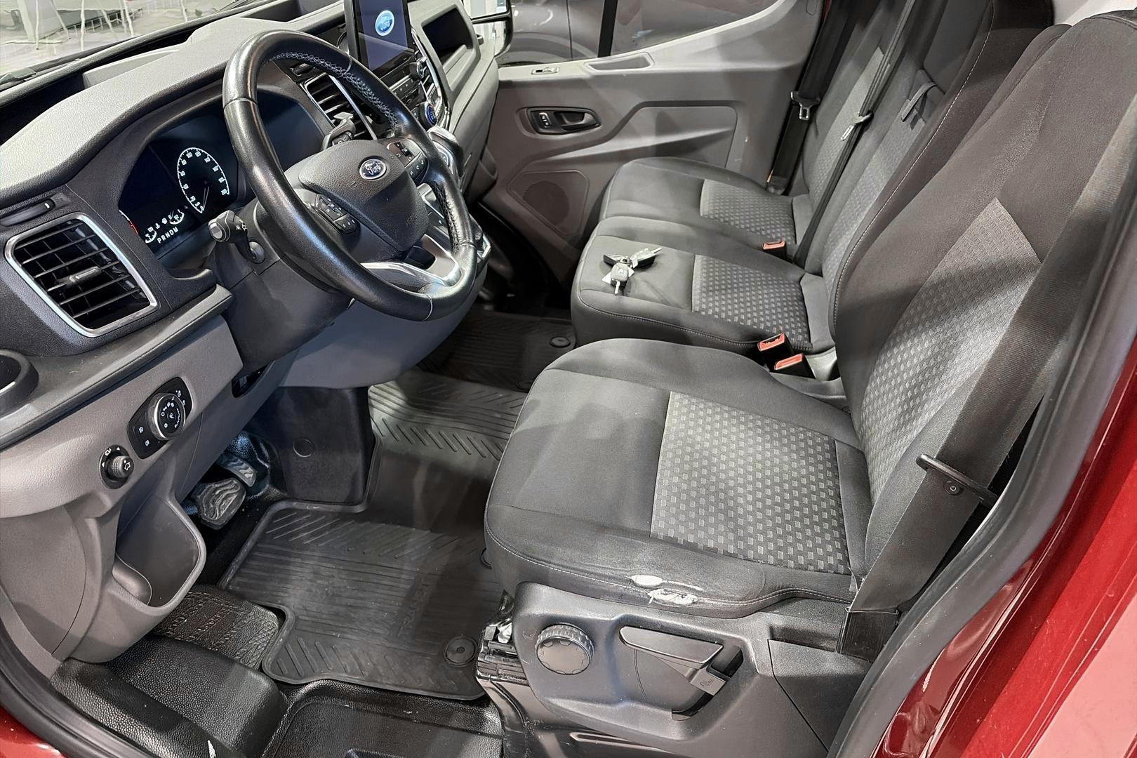 FORD TRANSIT 2022