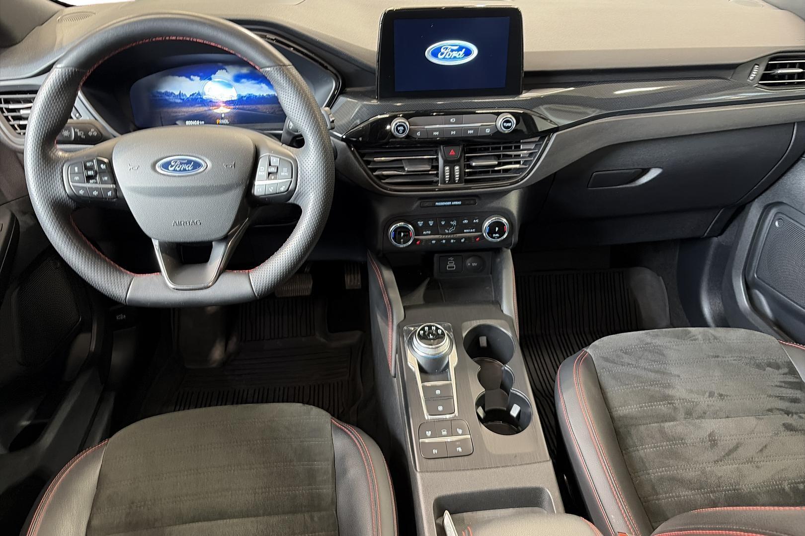 FORD Kuga 2023