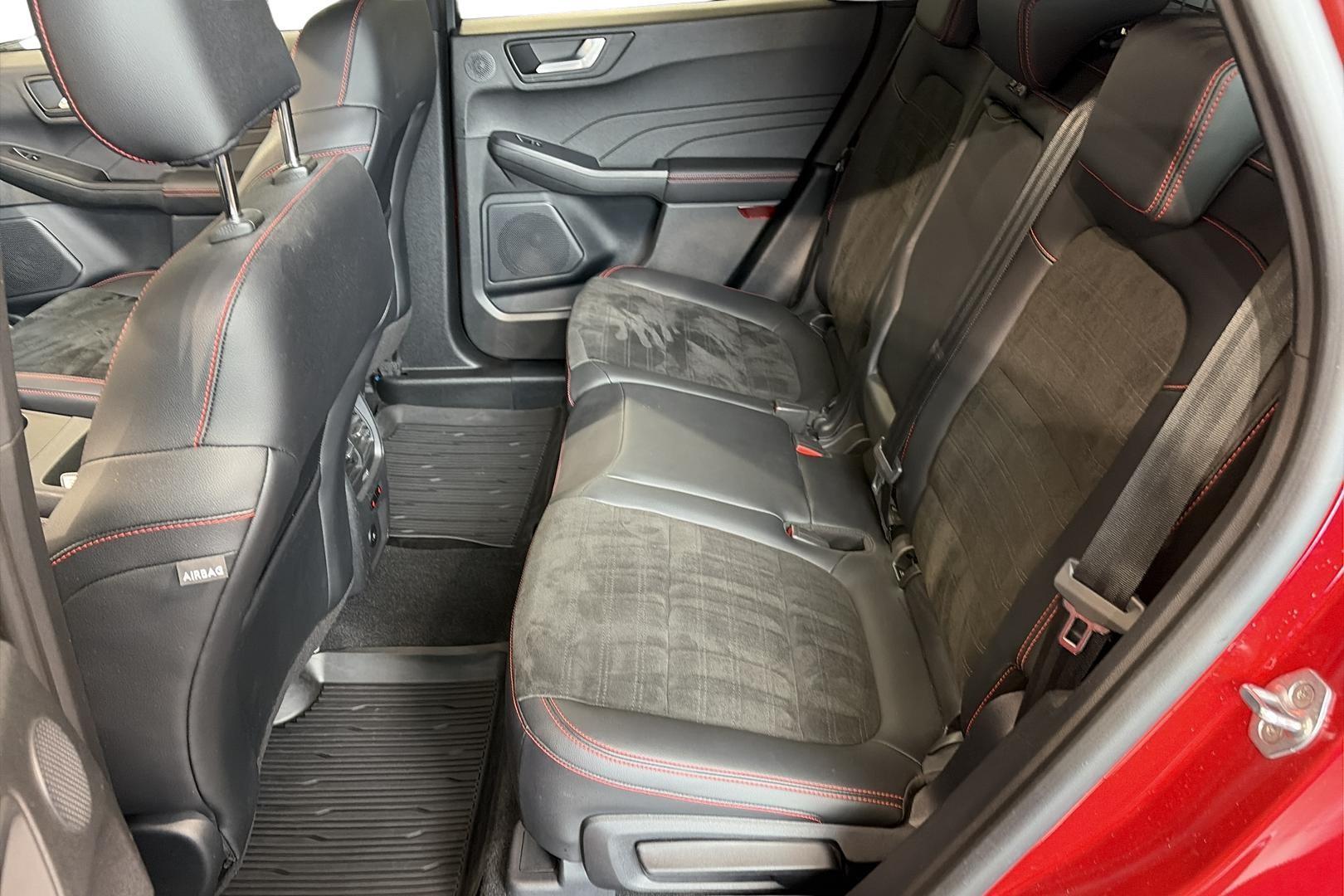 FORD Kuga 2023