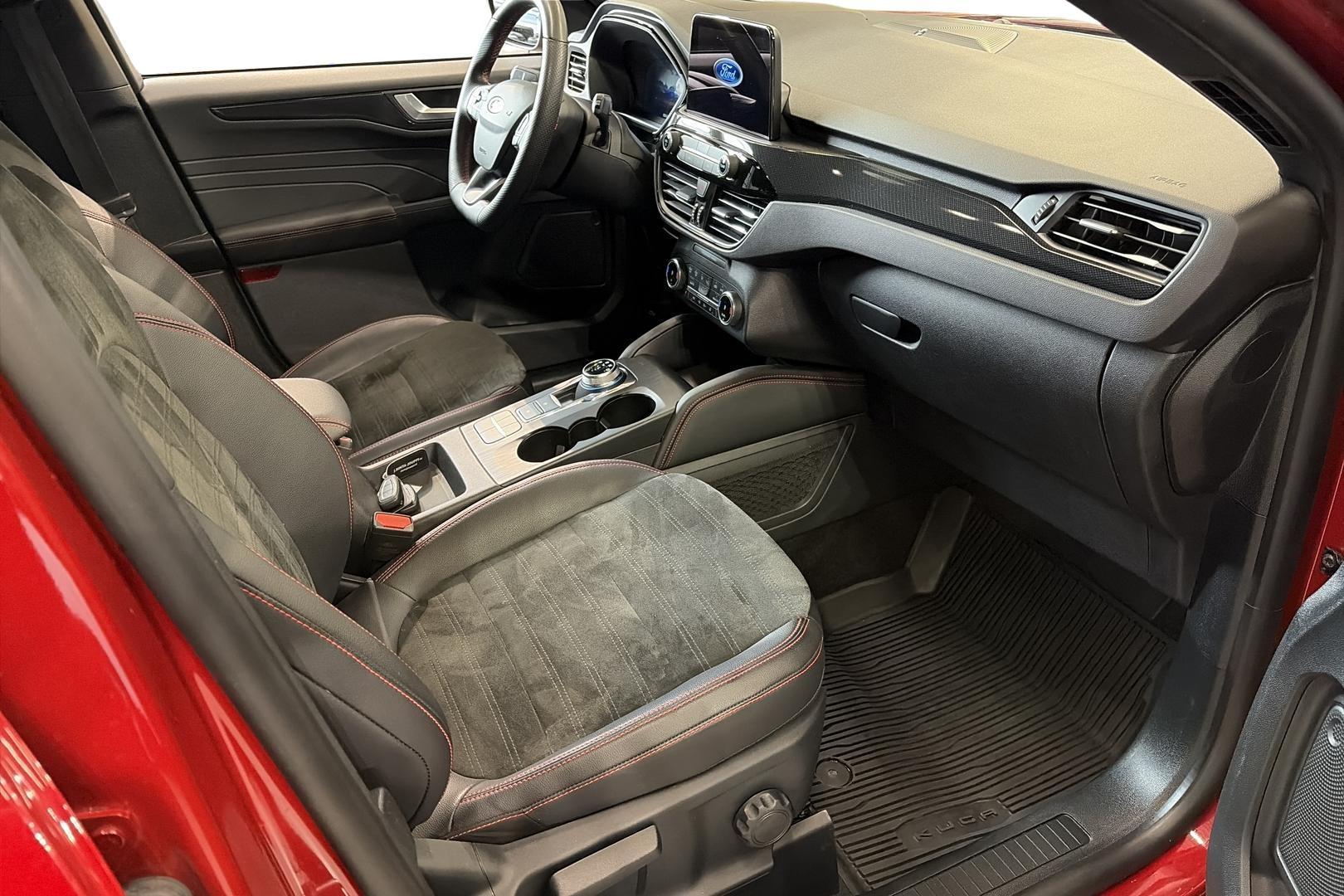 FORD Kuga 2023