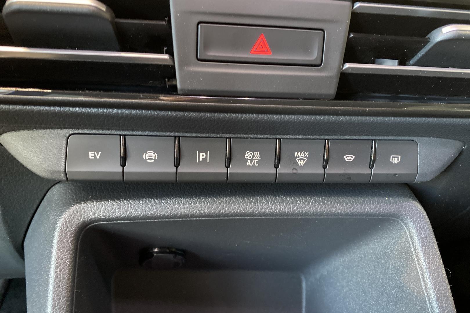 FORD Grand Tourneo Connec 2025