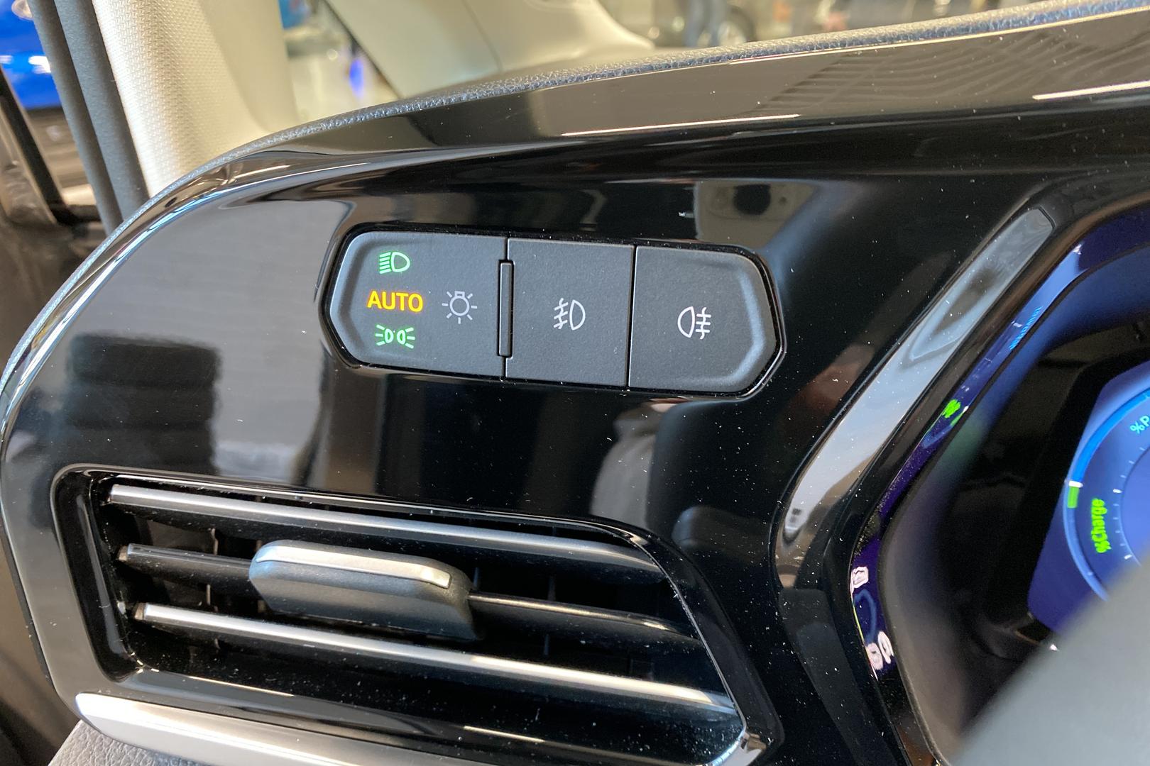 FORD Grand Tourneo Connec 2025