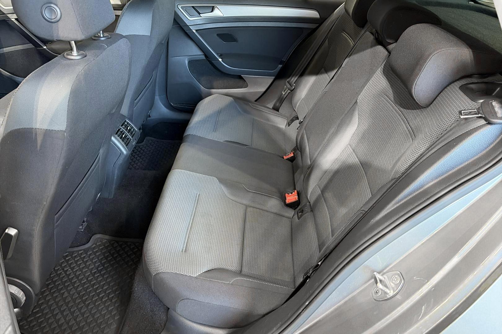 Volkswagen Golf 2014