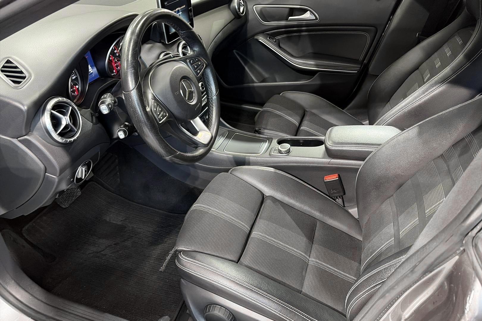 Mercedes-Benz CLA 2016