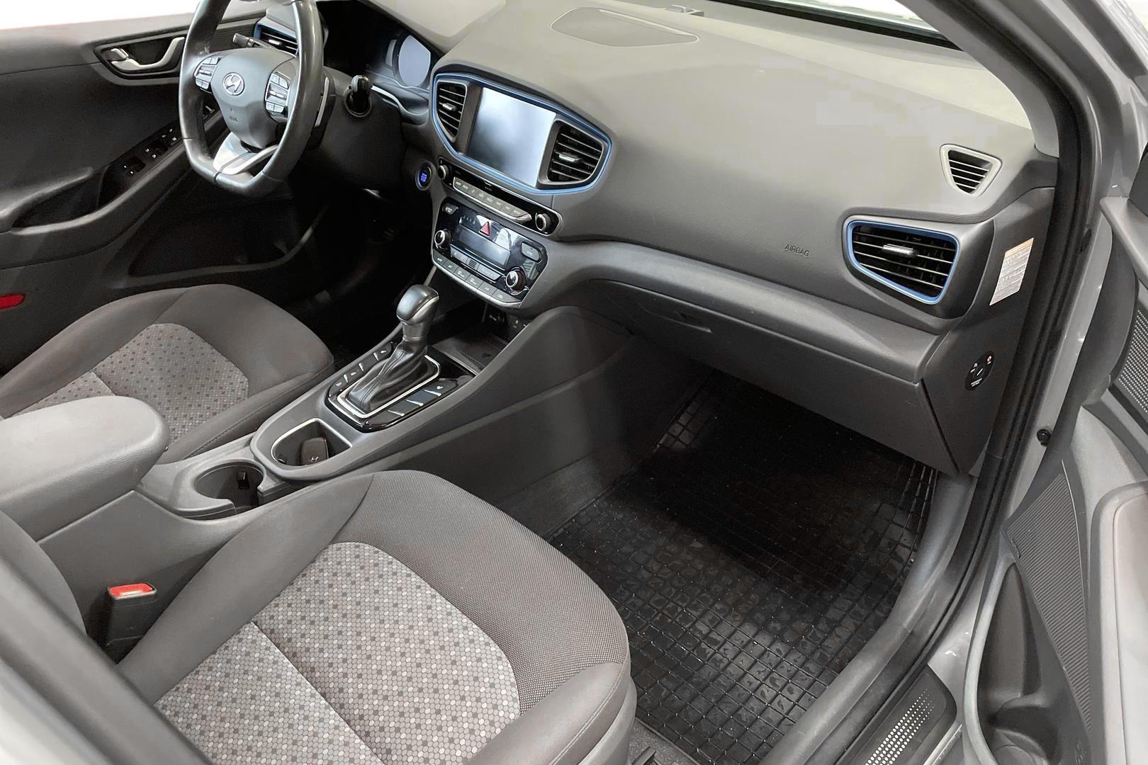 Hyundai IONIQ plug-in 2018