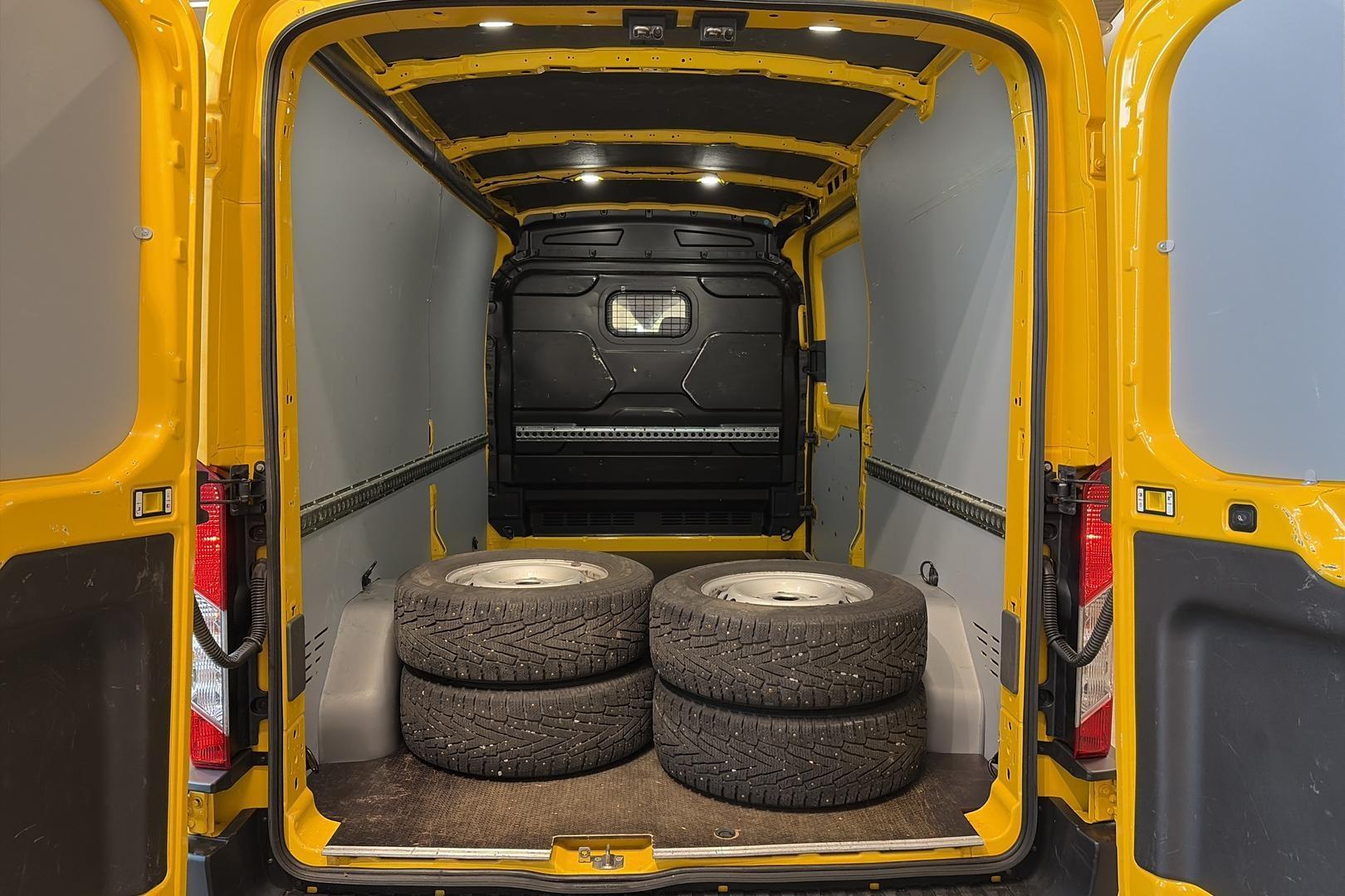 Ford Transit 2023