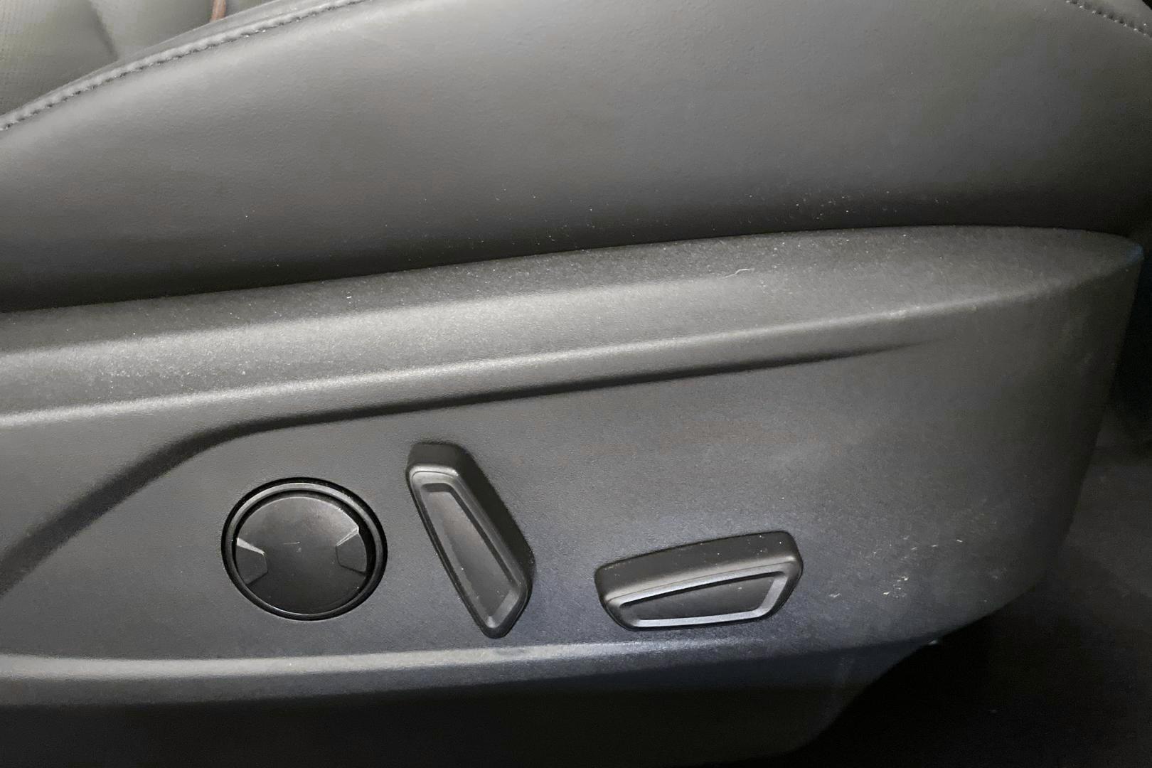 FORD Mustang Mach-E 2025