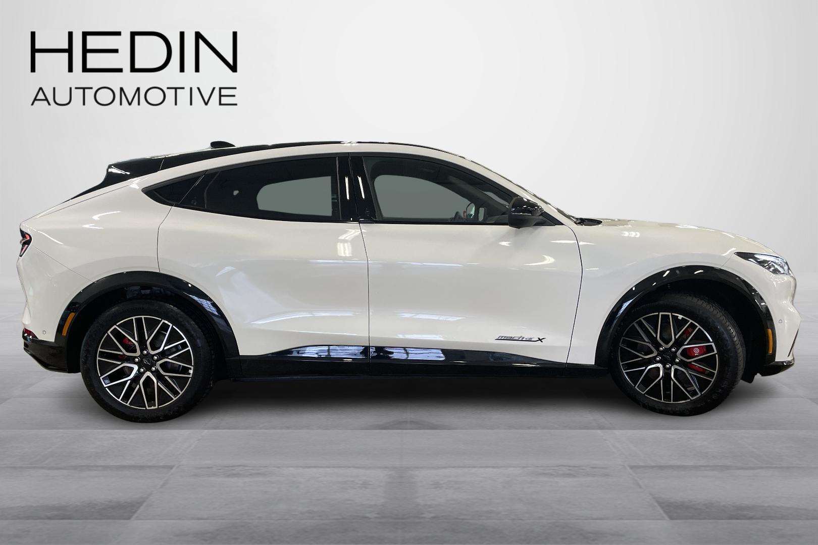 FORD Mustang Mach-E 2025