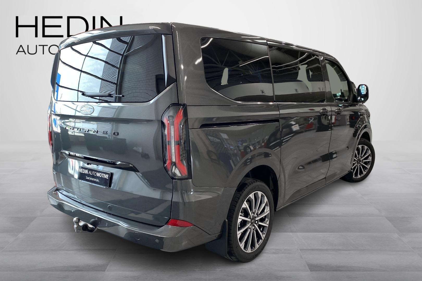 Ford Tourneo Custom 3