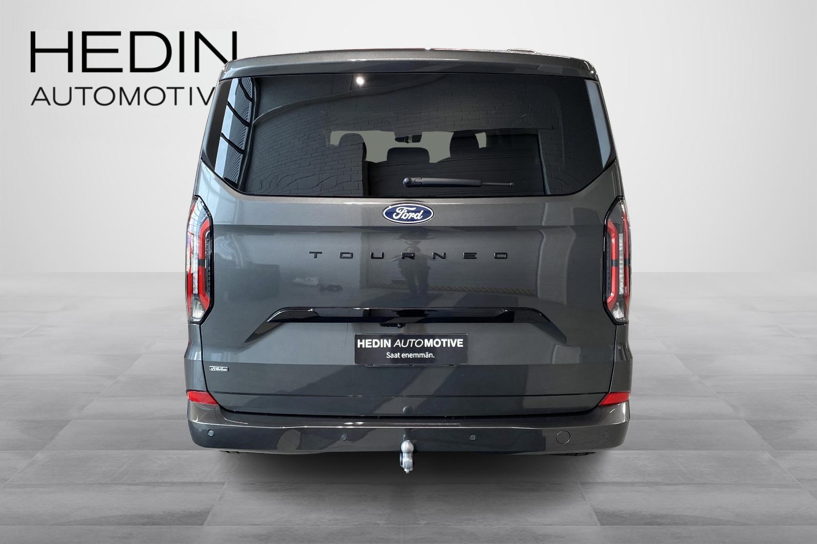 Ford Tourneo Custom 4
