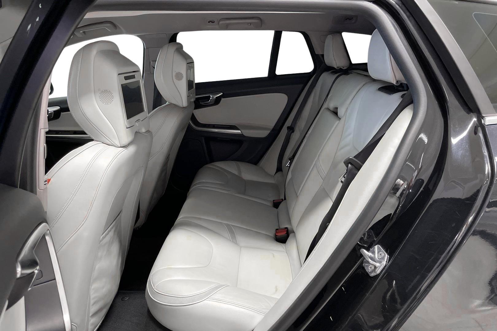 Volvo V60 2015