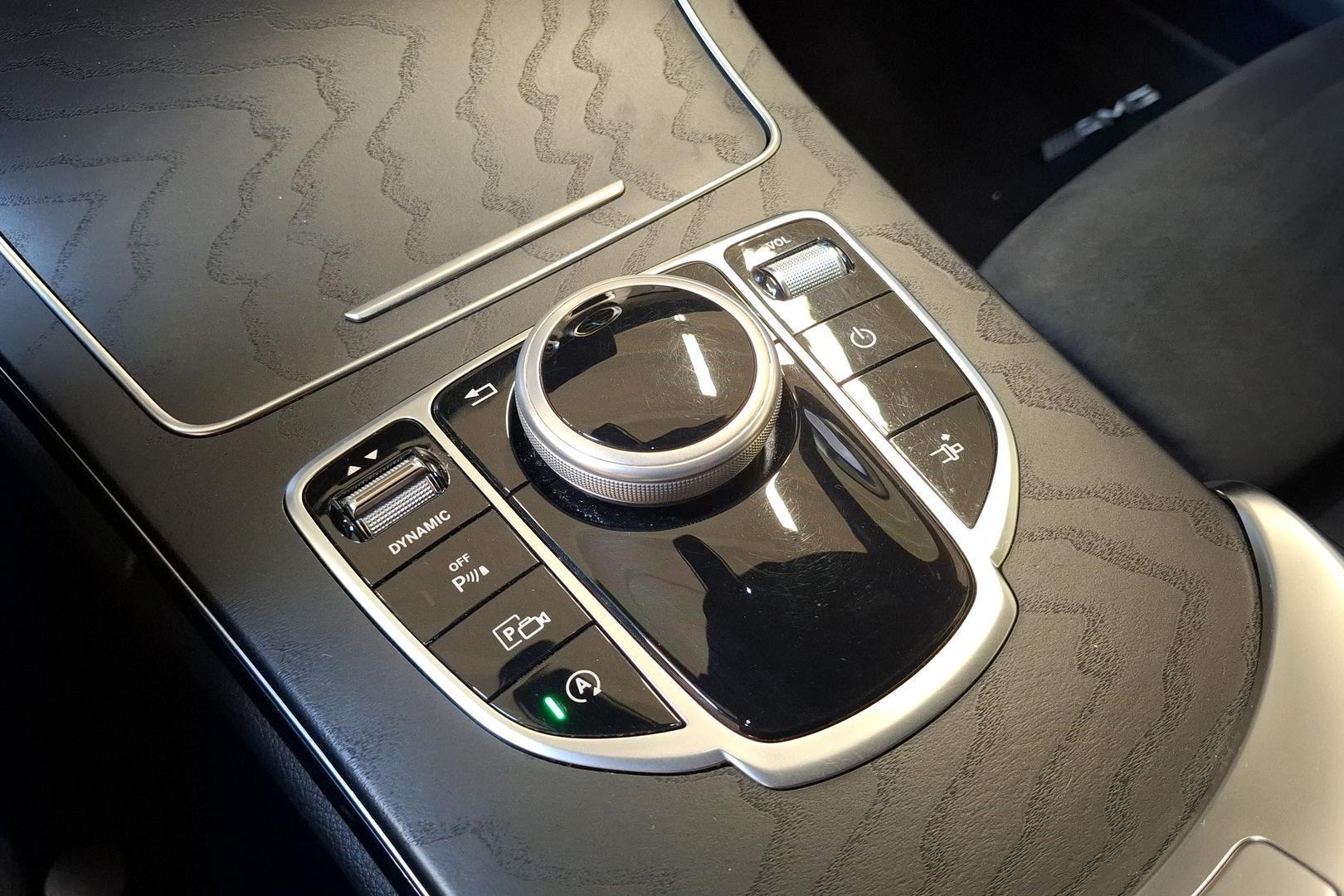 Mercedes-Benz C 23