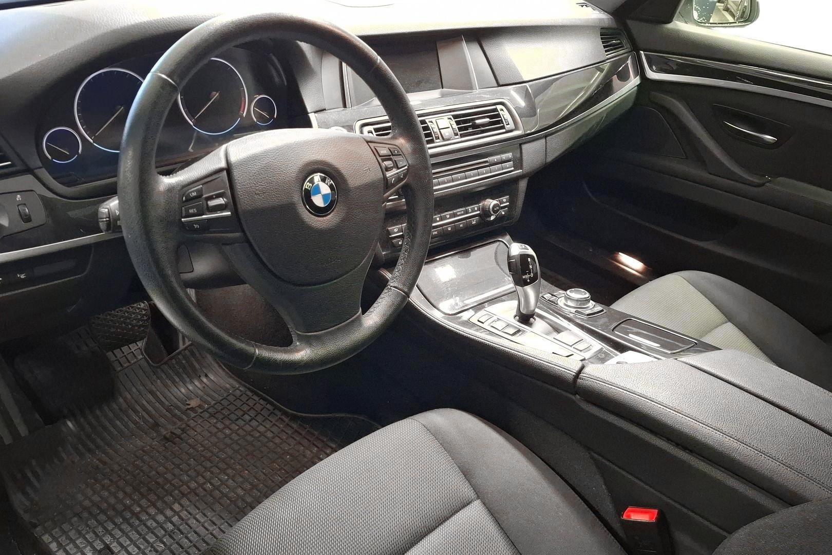 BMW 520 2013