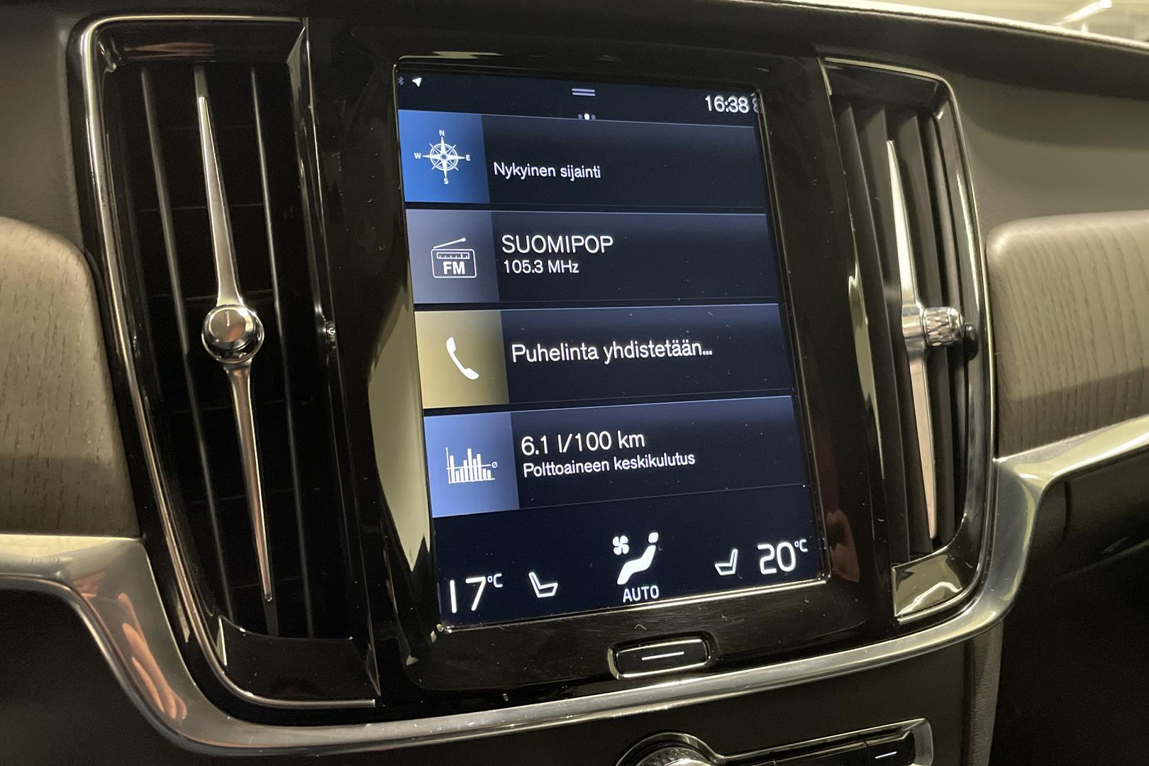 Volvo S90 23