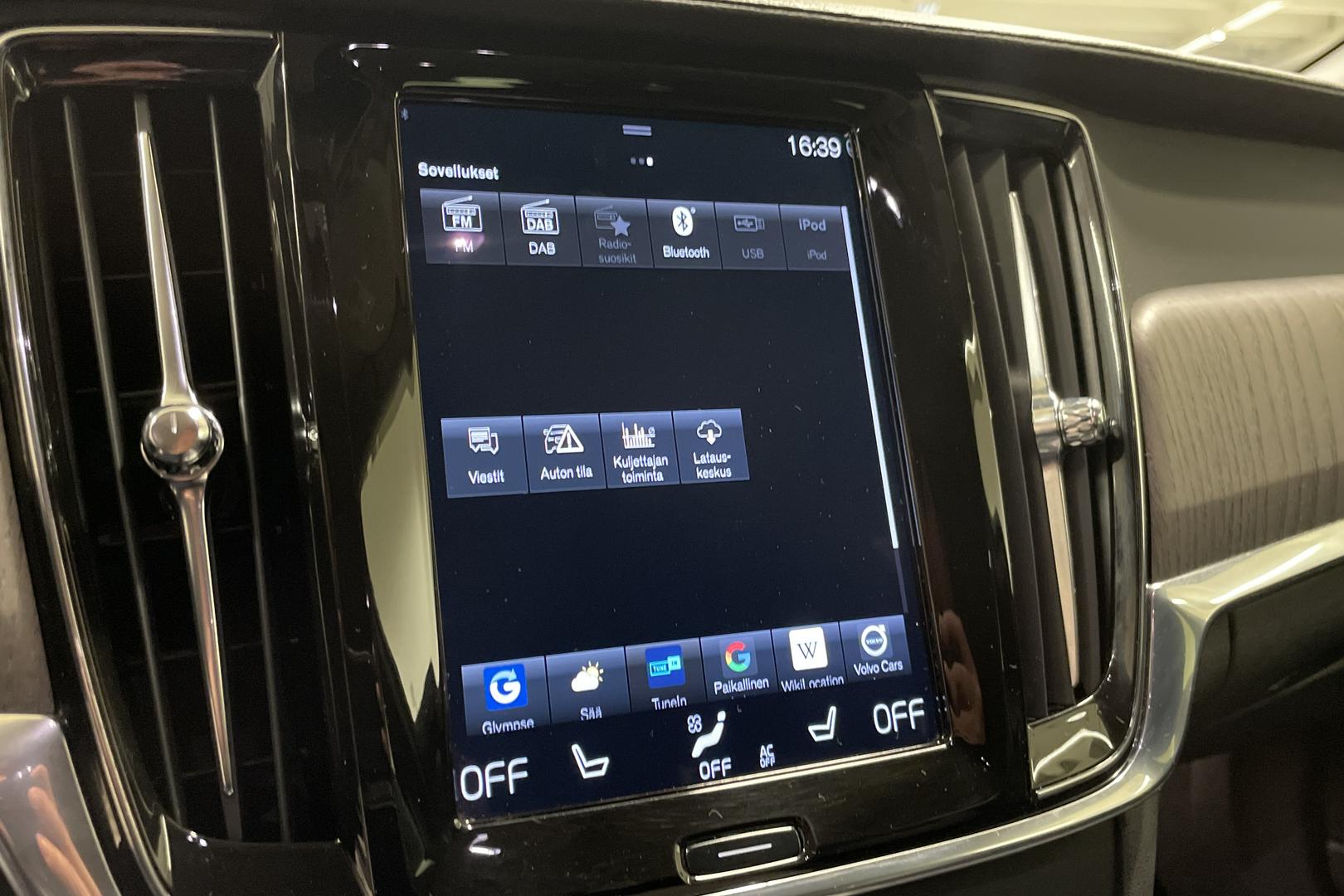Volvo S90 24