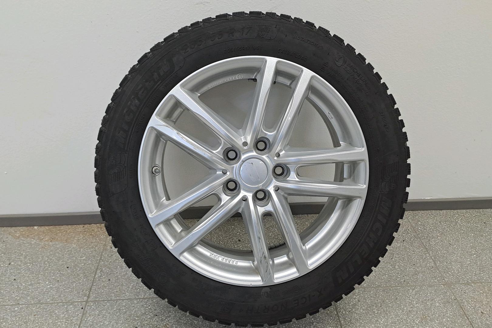 BMW 218 2022