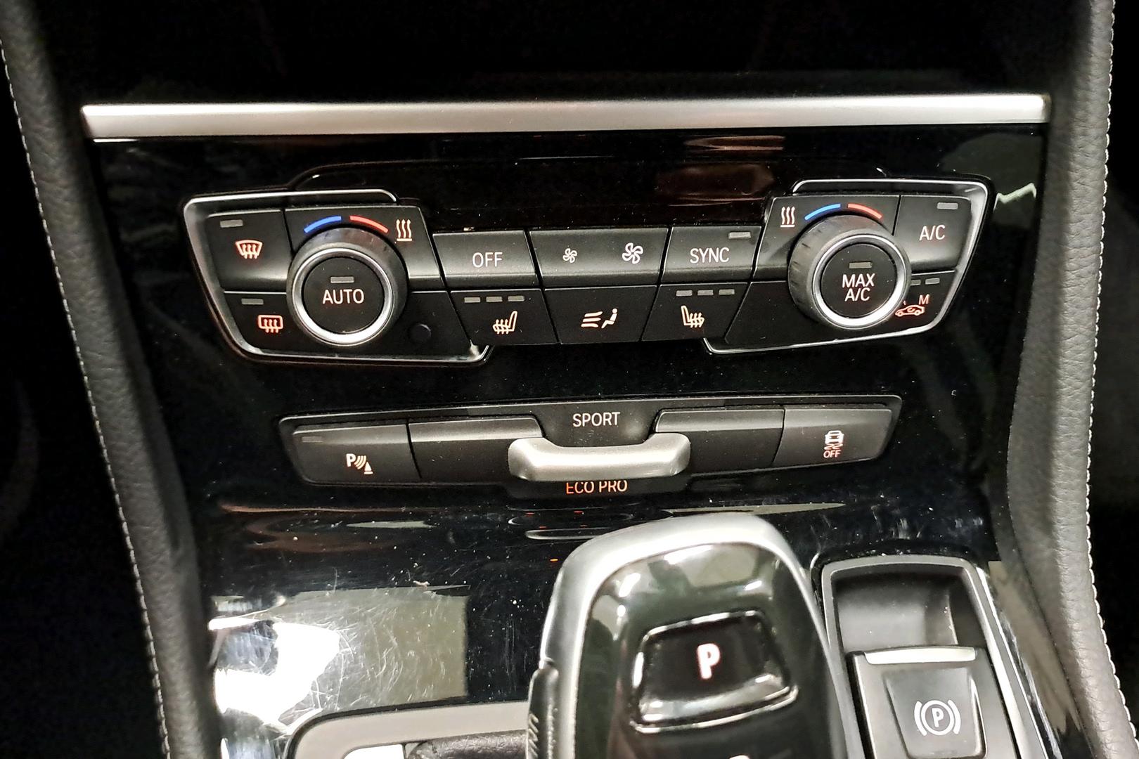 BMW 218 2022