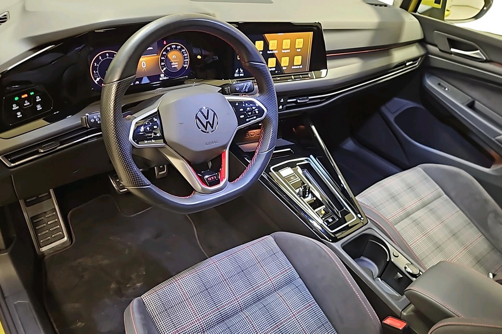Volkswagen Golf 2023