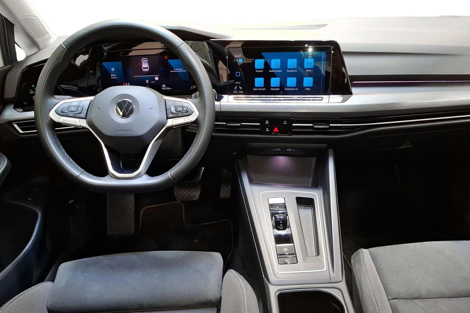 Volkswagen Golf 2021