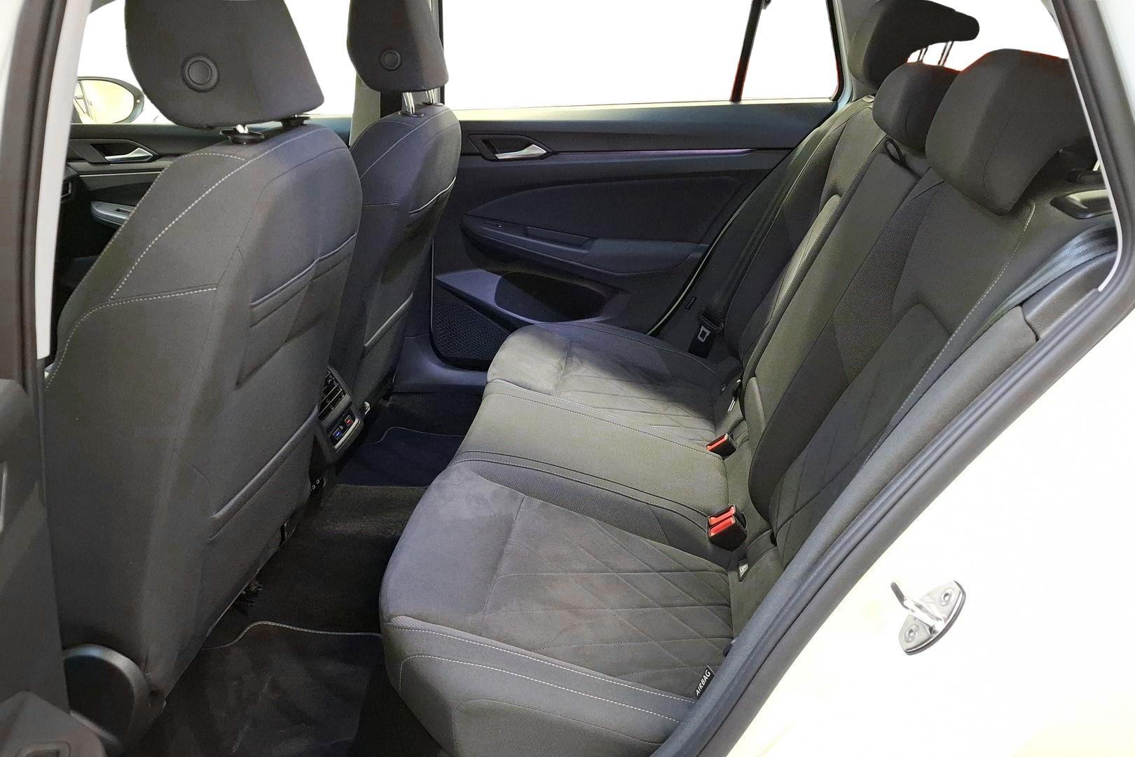 Volkswagen Golf 2021