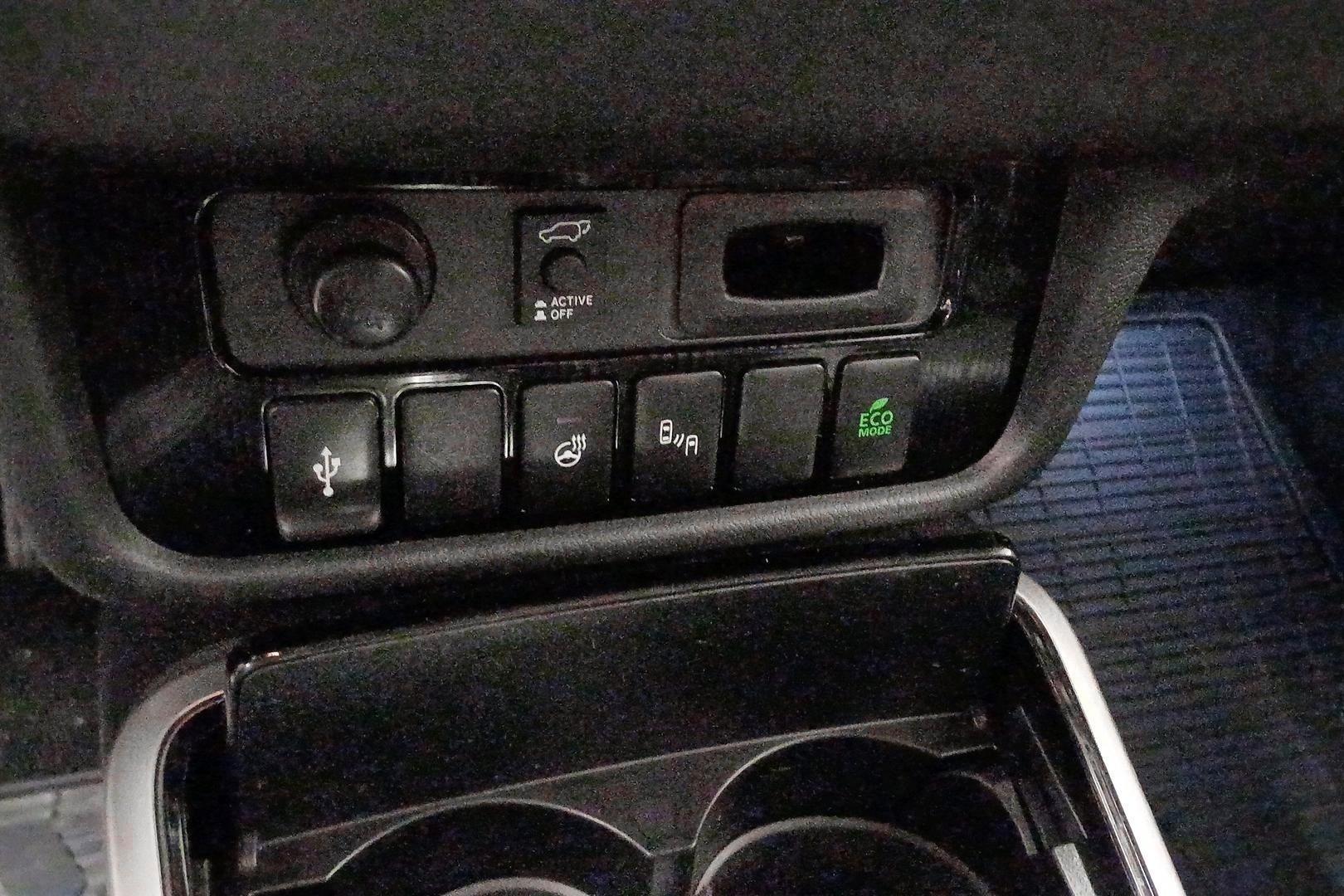 Mitsubishi Outlander PHEV 2020