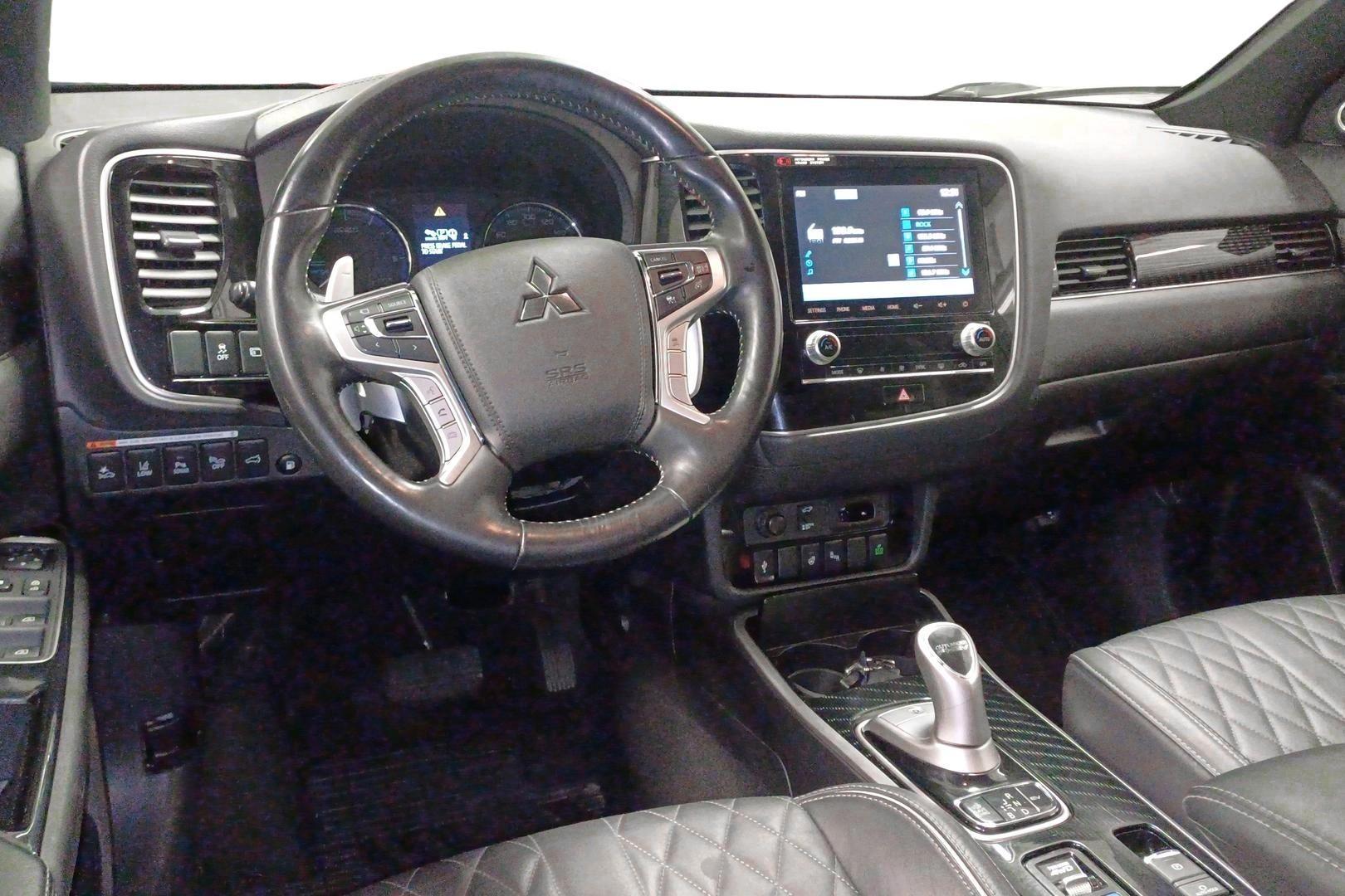 Mitsubishi Outlander PHEV 2020