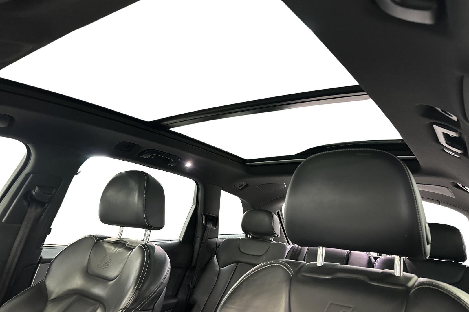 AUDI Q7 2015