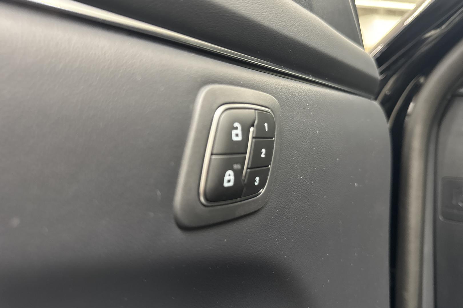 FORD Mustang Mach-E 2025