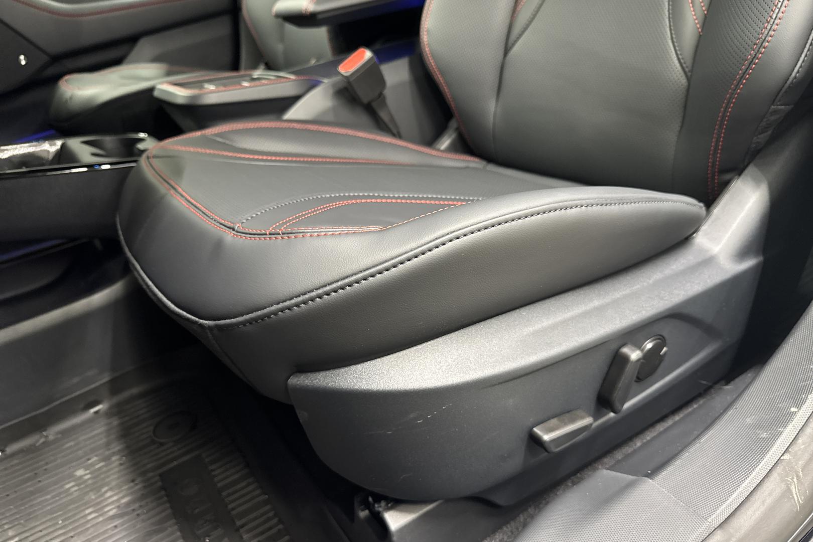 FORD Mustang Mach-E 2025