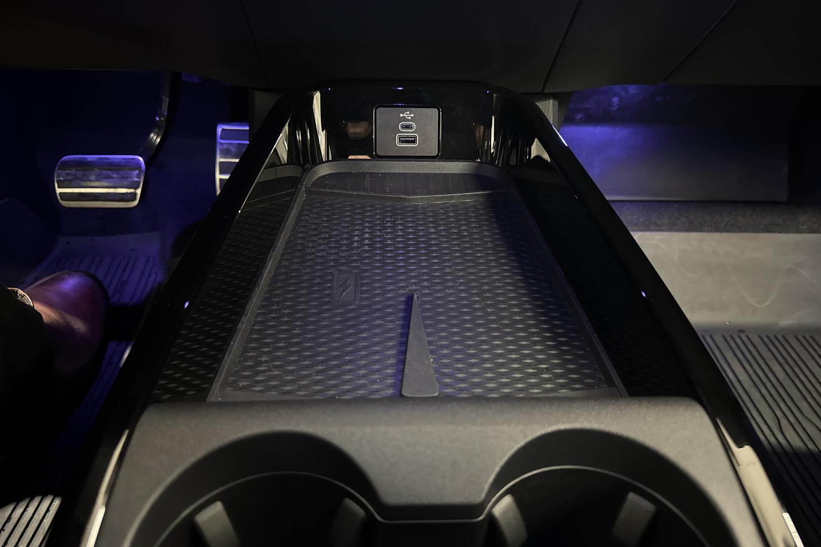 FORD Mustang Mach-E 2025