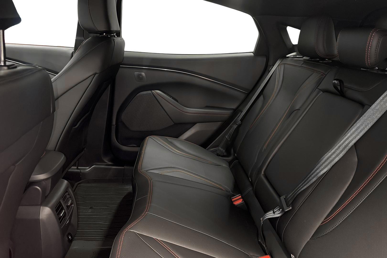 FORD Mustang Mach-E 2025