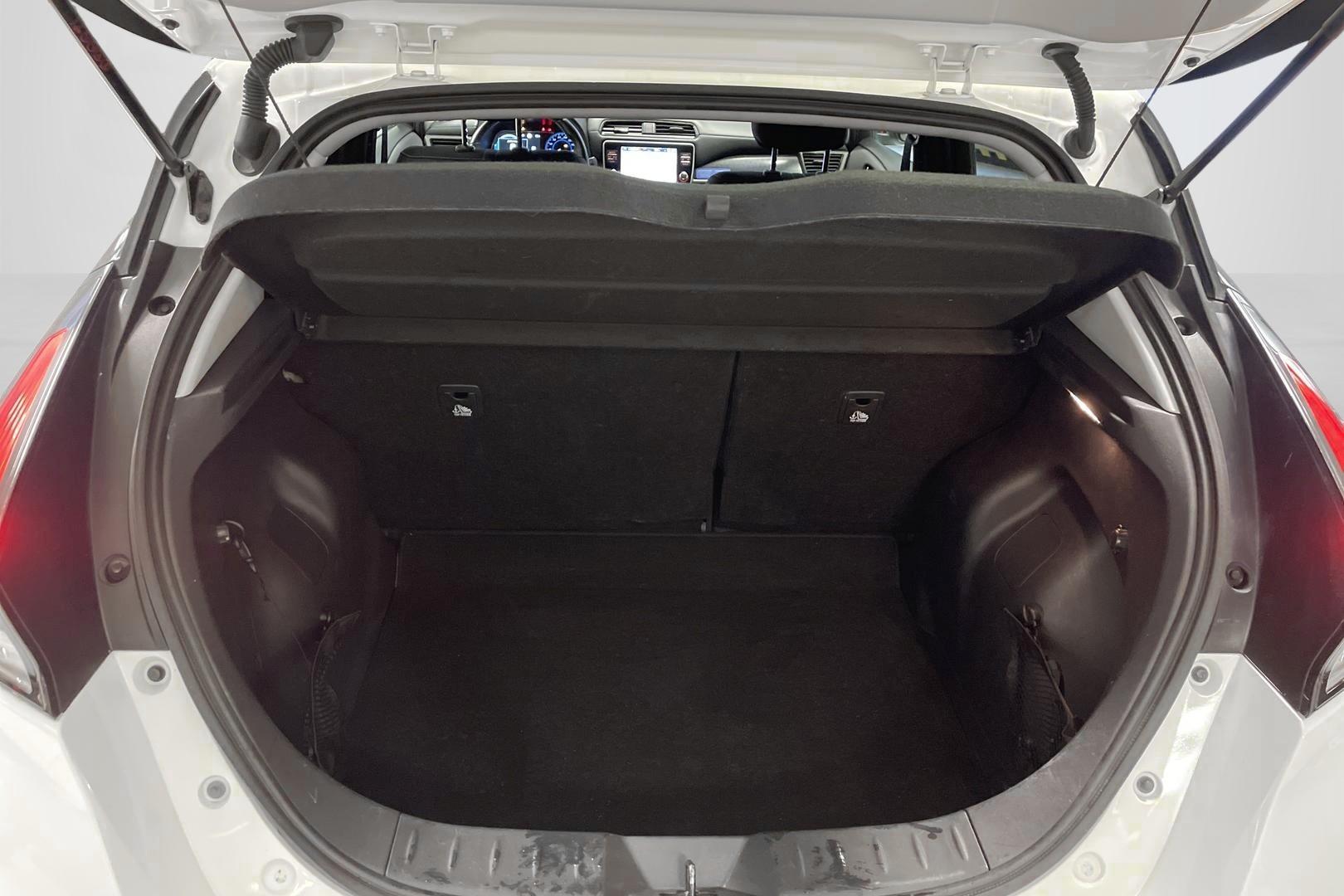 Nissan Leaf 12