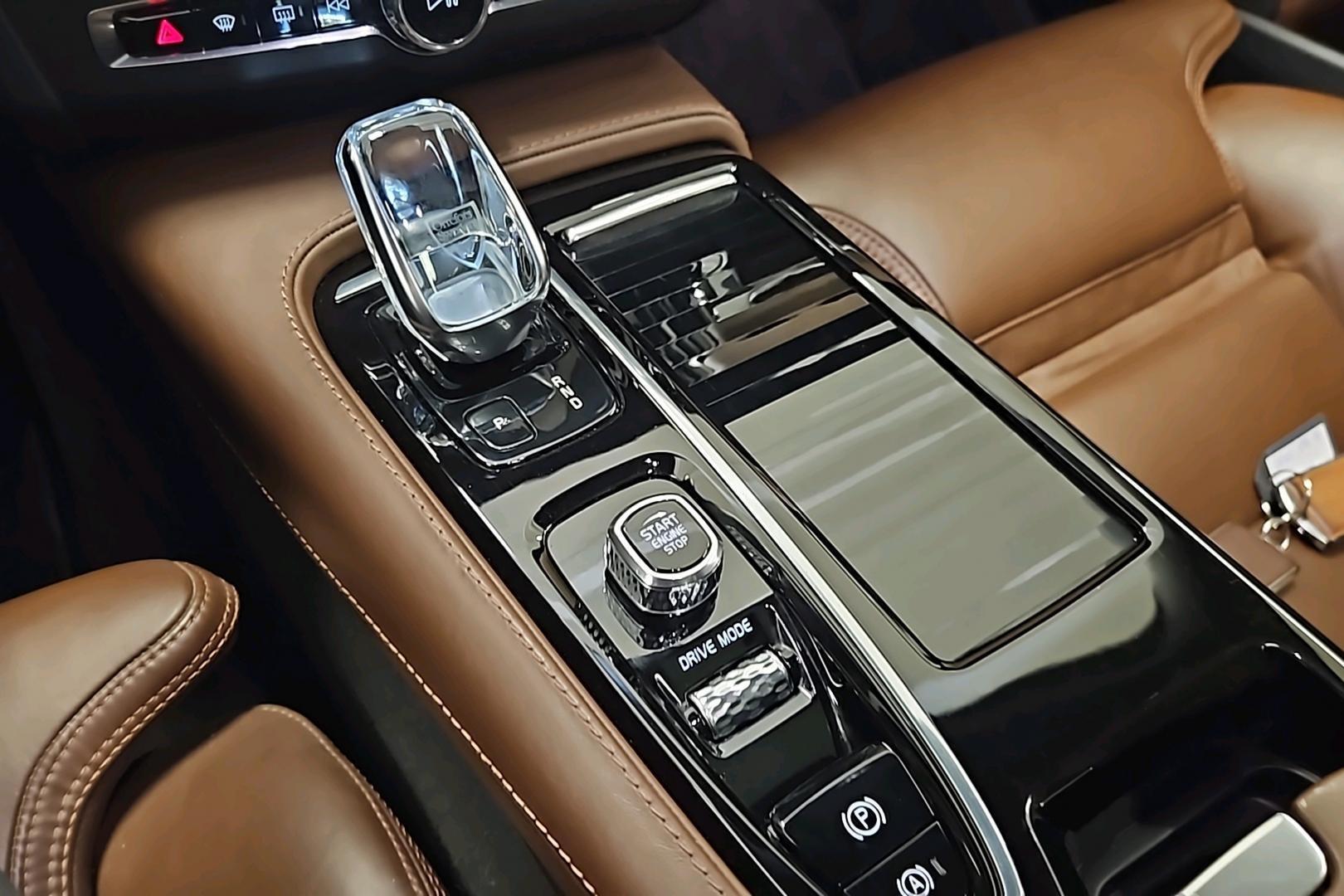 Volvo V90 29