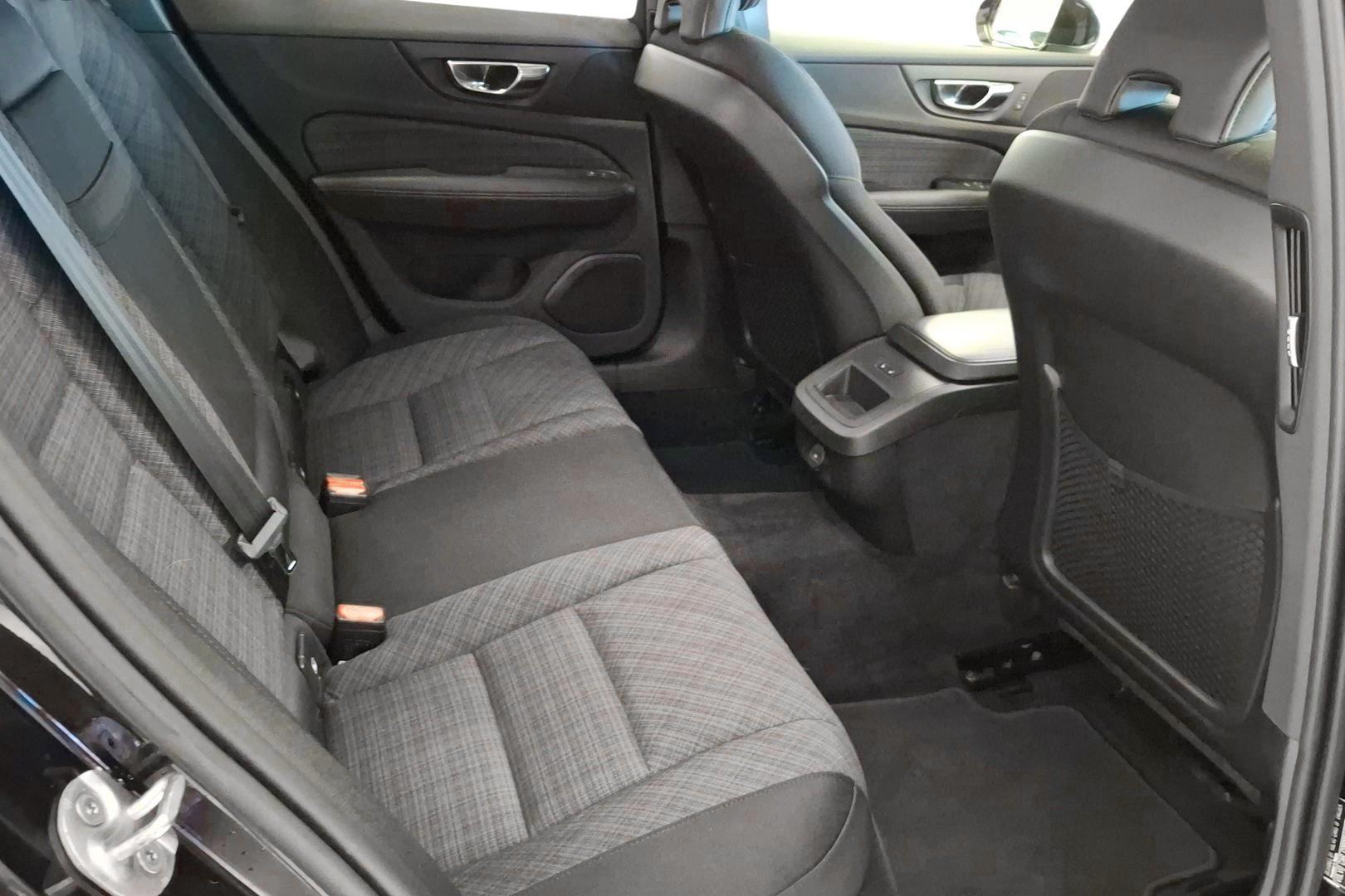 Volvo V60 2023