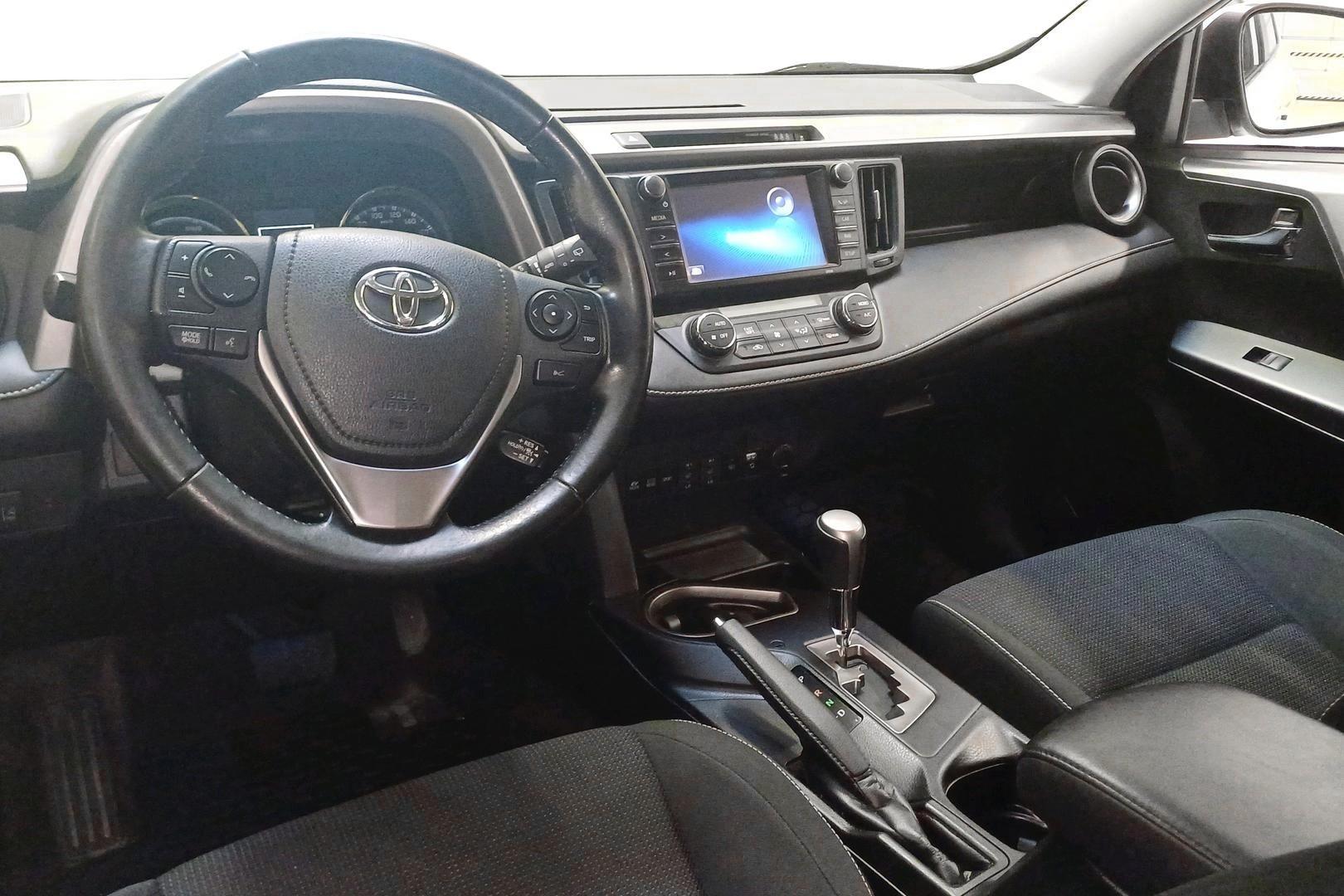 Toyota RAV4 2017